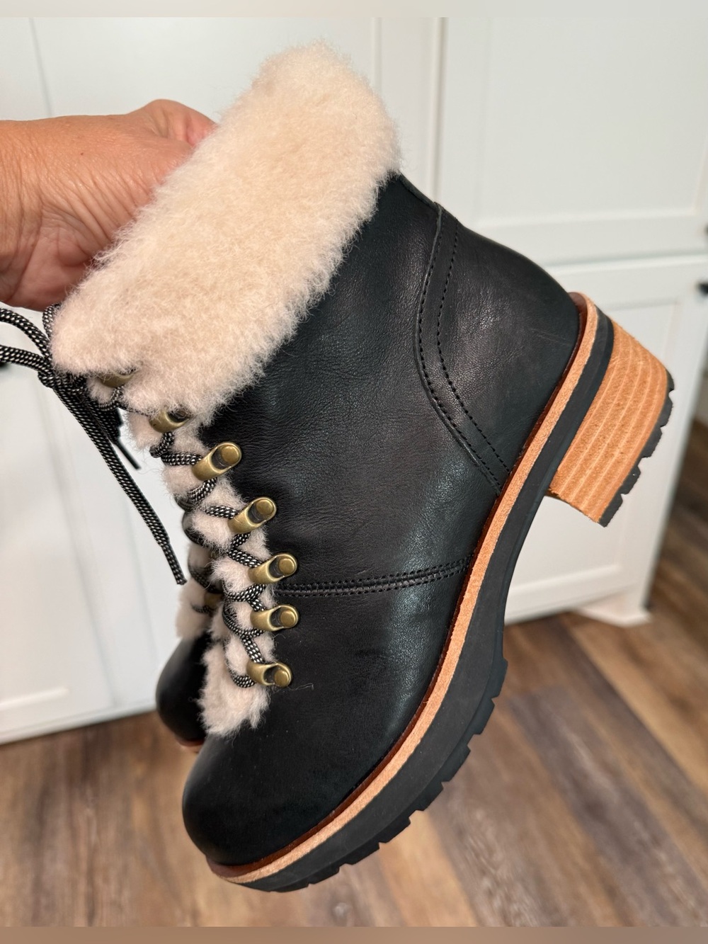 Kork-Ease Women's “Winslet” Leather & Genuine Shearling Winter Boots NWOT